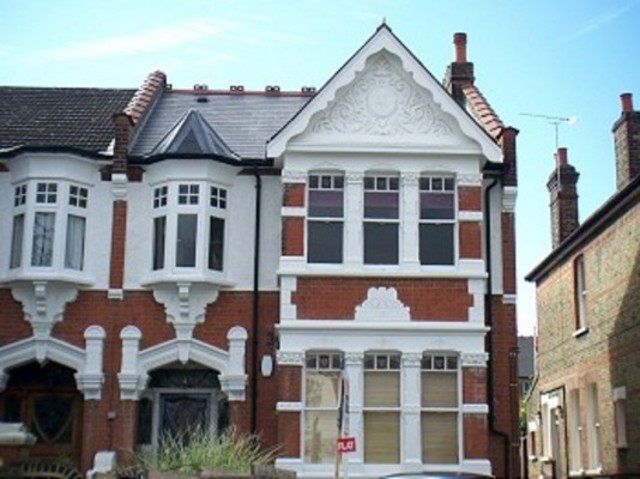  Image of 3 bedroom Flat to rent in Lakeside Road London N13 at Lakeside Road  Palmers Green, N13 4PS