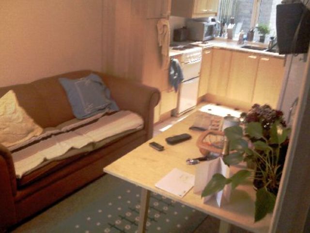  Image of 5 bedroom House Share to rent in Leahurst Crescent Harborne Birmingham B17 at B17 0LD  Harborne, B17 0LD