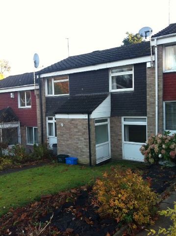  Image of 5 bedroom House Share to rent in Leahurst Crescent Harborne Birmingham B17 at Harborne West Midlands Harborne, B17 0LG