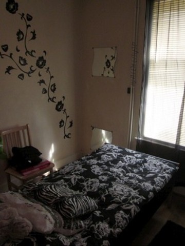  Image of 3 bedroom Terraced house for sale in Lealand Road London N15 at Lealand Rd  London, N15 6JS