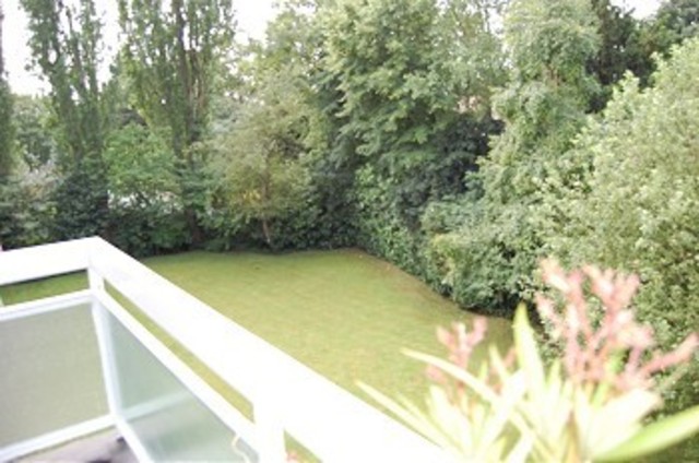  Image of 2 bedroom Flat for sale in Stonegrove Edgware HA8 at Leamington House Stonegrove Edgware, HA8 7TN