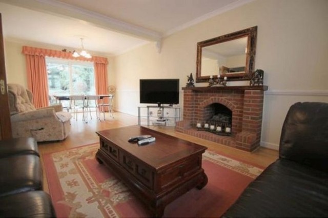  Image of 3 bedroom Detached house to rent in Lechmere Avenue Chigwell IG7 at Lechmere Avenue  Chigwell, IG7 5ET