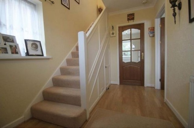  Image of 3 bedroom Detached house to rent in Lechmere Avenue Chigwell IG7 at Lechmere Avenue  Chigwell, IG7 5ET