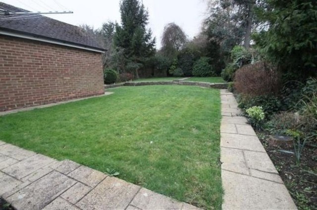  Image of 3 bedroom Detached house to rent in Lechmere Avenue Chigwell IG7 at Lechmere Avenue  Chigwell, IG7 5ET