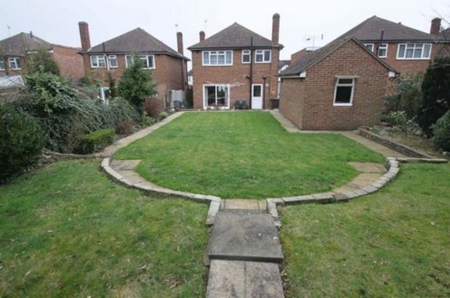  Image of 3 bedroom Detached house to rent in Lechmere Avenue Chigwell IG7 at Lechmere Avenue  Chigwell, IG7 5ET