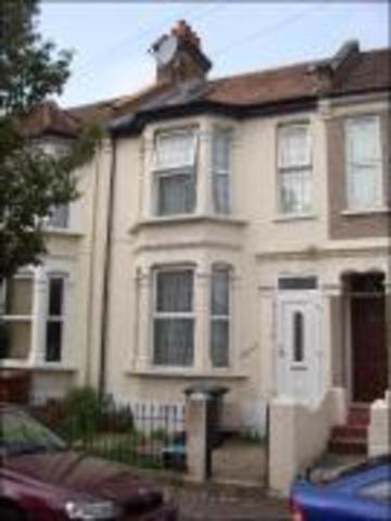  Image of 4 bedroom Terraced house for sale in Leslie Road London E11 at LESLIE ROAD  Leytonstone, E11 4HF