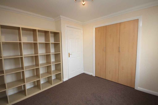 Image of 2 bedroom Flat to rent in Leyland Road Bathgate EH48 at Bathgate West Lothian West Lothian, EH48 2UA