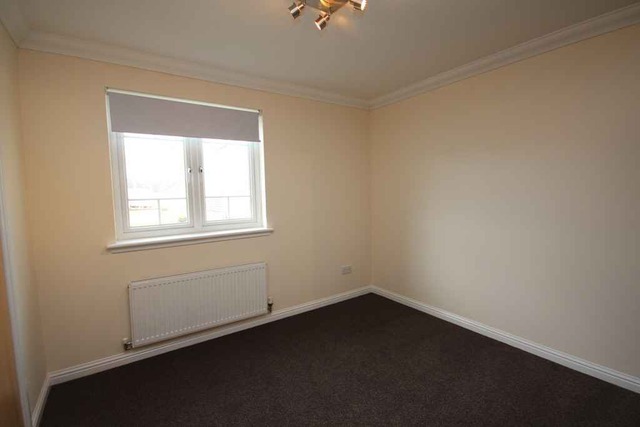  Image of 2 bedroom Flat to rent in Leyland Road Bathgate EH48 at Bathgate West Lothian West Lothian, EH48 2UA