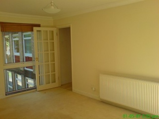  Image of 1 bedroom Flat to rent in Lingfield Close Enfield EN1 at Lingfield Close  Bushill Park, EN1 2JL
