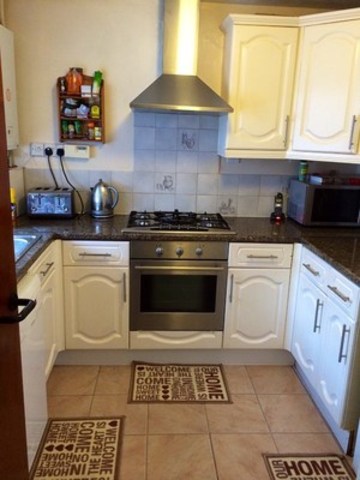  Image of 3 bedroom End of Terrace to rent in Linton Gardens London E6 at LINTON GARDENS  BECTON, E6 5SQ