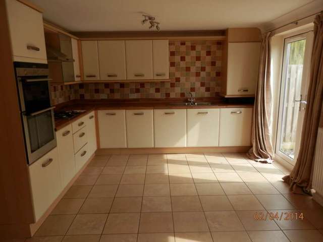  Image of 4 bedroom Terraced house to rent in Skipper Way Little Paxton St. Neots PE19 at Skipper Way  St Neots, PE19 6LQ