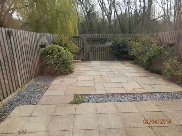  Image of 4 bedroom Terraced house to rent in Skipper Way Little Paxton St. Neots PE19 at Skipper Way  St Neots, PE19 6LQ