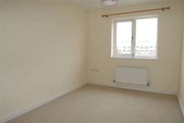  Image of 5 bedroom Detached house to rent in Skipper Way Little Paxton St. Neots PE19 at St. Neots, PE19 6LT