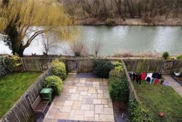  Image of 5 bedroom Detached house to rent in Skipper Way Little Paxton St. Neots PE19 at St. Neots, PE19 6LT