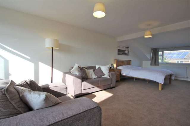  Image of 1 bedroom House Share to rent in Logan Close Tilehurst Reading RG30 at Reading  Reading, RG30 4LG