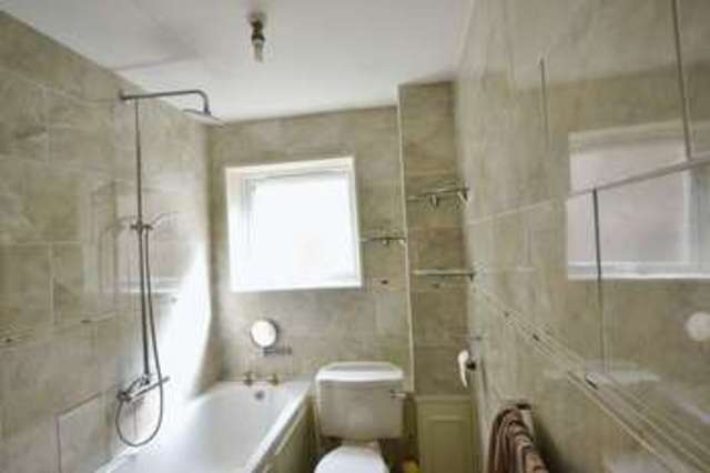 Image of 1 bedroom Flat to rent in London Lane Bromley BR1 at London Lane  Bromley, BR1 4HX