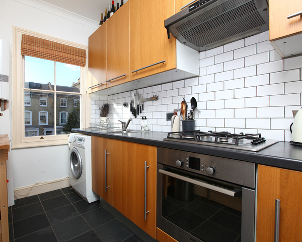  Image of 2 bedroom Apartment for sale in Manor Avenue London SE4 at London  Brockley, SE4 1TD