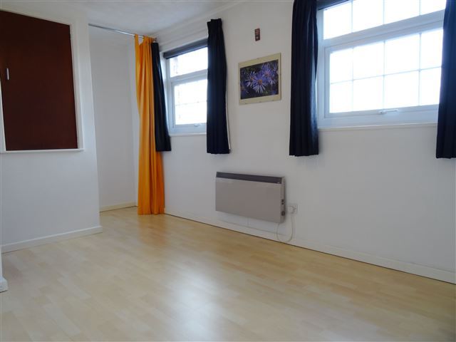  Image of 3 bedroom Town House for sale in Lord Street Macclesfield SK11 at Lord Street  Macclefield, SK11 6TB