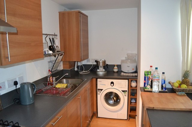  Image of 2 bedroom Flat to rent in Medici Close Chadwell Heath Romford IG3 at Lorenzo House Medici Close Ilford, IG3 8FF