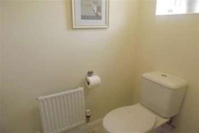  Image of 4 bedroom Detached house to rent in Hull Way St. Neots PE19 at St. Neots, PE19 6GS