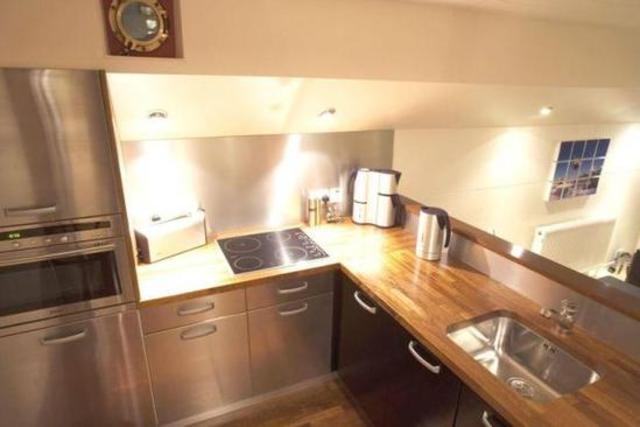  Image of 2 bedroom Property for sale in Lower Richmond Road London SW15 at Lower Richmond Road Poplar Dock Marina Putney Vale, SW15 1EJ