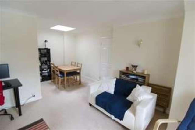  Image of 1 bedroom Property to rent in St. Christophers Court Lower Road Chorleywood Rickmansworth WD3 at Rickmansworth, WD3 5JZ