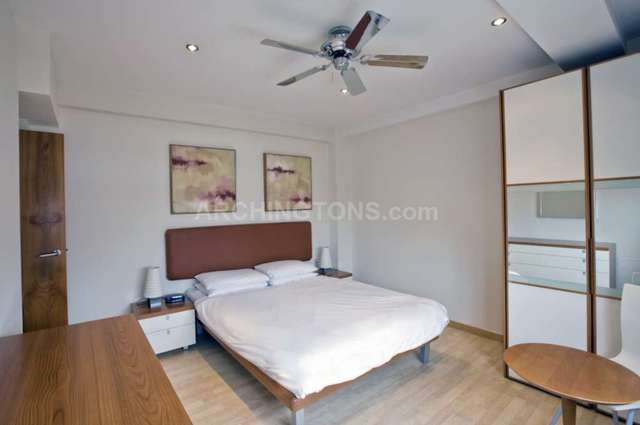  Image of Flat to rent in Old Brompton Road London SW7 at Old Brompton Road South Kensington London, SW7 3RU