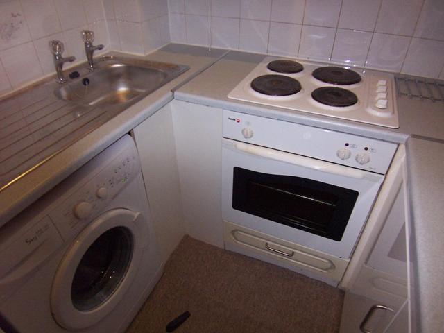  Image of 1 bedroom Flat to rent in Madeira Road Bournemouth BH1 at 20 Madeira Road  Bournemouth, BH1 1QG