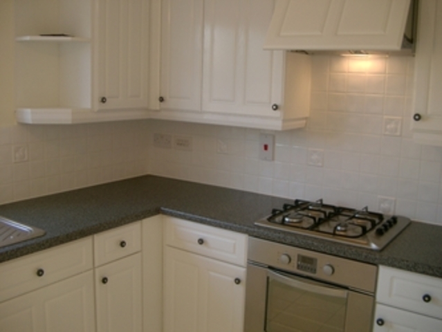  Image of 2 bedroom Flat to rent in Madeleine Close Chadwell Heath Romford RM6 at Madeleine Close  Chadwell Heath, RM6 4BJ