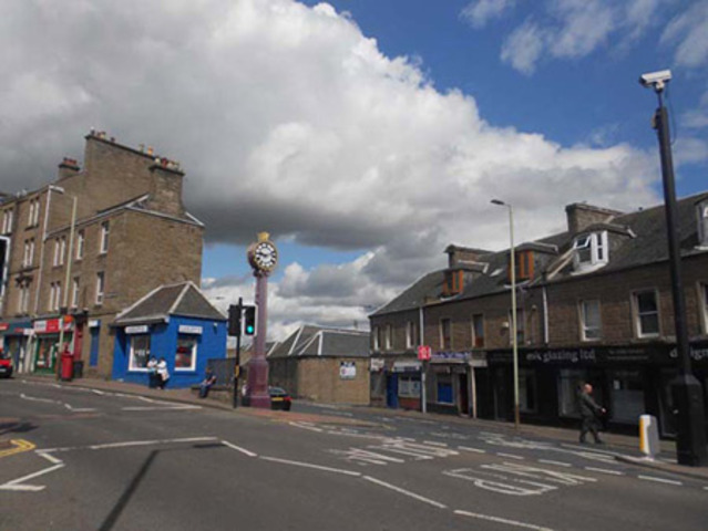  Image of 1 bedroom Flat to rent in Mains Road Dundee DD3 at Hilltown Dundee Dundee, DD3 7RH