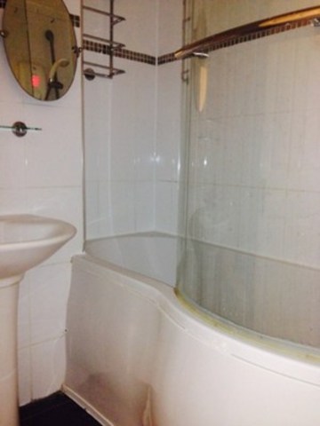  Image of 1 bedroom Flat to rent in Ley Street Ilford IG1 at MALLARD CLOSE  ILFORD, IG1 4AA