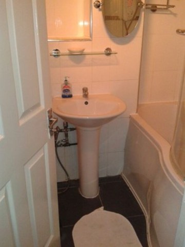  Image of 1 bedroom Flat to rent in Ley Street Ilford IG1 at MALLARD CLOSE  ILFORD, IG1 4AA