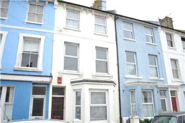  Image of 3 bedroom Terraced house to rent in Manor Road Hastings TN34 at East Sussex, TN34 3LL