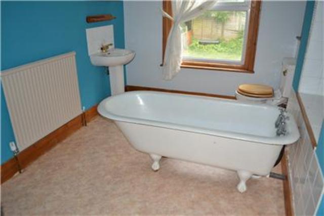  Image of 3 bedroom Terraced house to rent in Manor Road Hastings TN34 at East Sussex, TN34 3LL