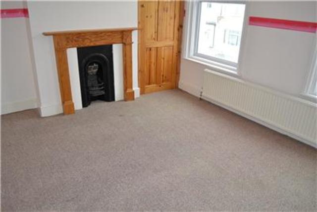  Image of 3 bedroom Terraced house to rent in Manor Road Hastings TN34 at East Sussex, TN34 3LL