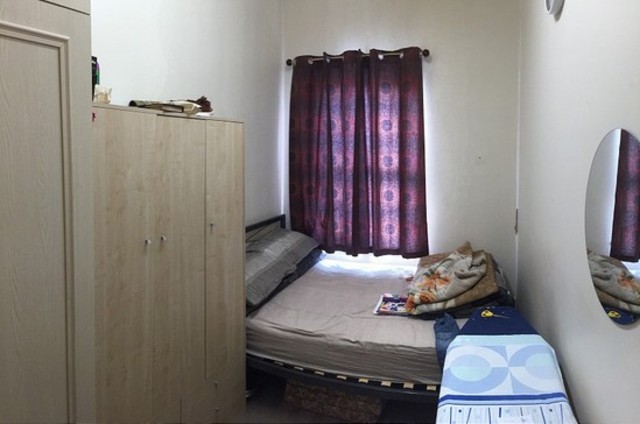  Image of 1 bedroom Flat for sale in Mansfield Road Ilford IG1 at Mansfield Road  Ilford, IG1 3BD