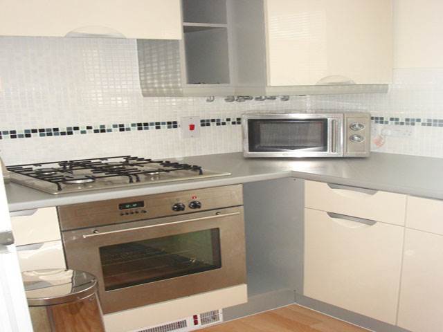  Image of 2 bedroom Flat to rent in Golden Mile View Newport NP20 at Bassaleg Newport Newport, NP20 3PL