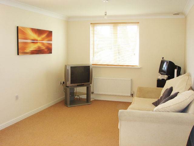  Image of 2 bedroom Flat to rent in Golden Mile View Newport NP20 at Bassaleg Newport Newport, NP20 3PL