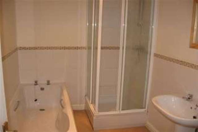  Image of 2 bedroom Terraced house to rent in Market Place Wincanton BA9 at Wincanton, BA9 9PB