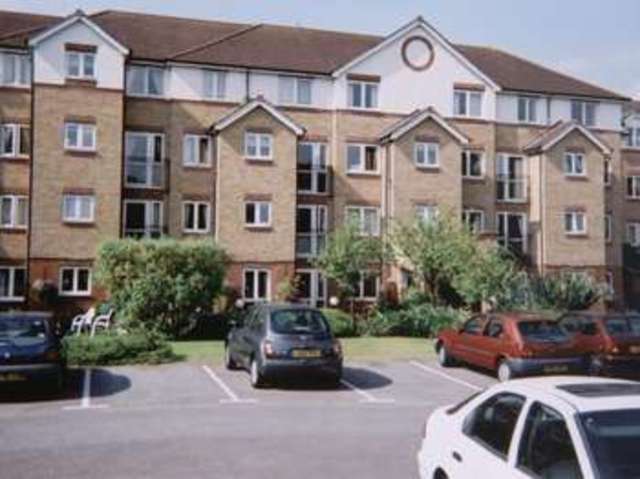  Image of 1 bedroom Retirement Property for sale in Cranley Gardens Wallington SM6 at Cranley Gardens  Wallington, SM6 9PG