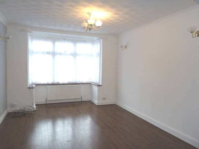  Image of 3 bedroom Terraced house to rent in Marlborough Road Romford RM7 at Marlborough Road  Romford, RM7 8AL