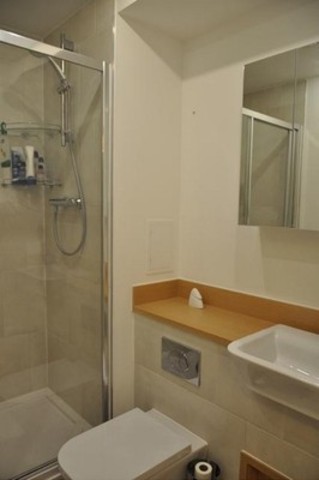  Image of 3 bedroom Flat to rent in Jefferson Plaza London E3 at Marner Point Bromley By Bow London, E3 3QB