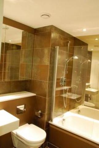  Image of 2 bedroom Apartment to rent in Taeping Street London E14 at Marsh Wall The Landmark Canary Wharf, E14 9UN