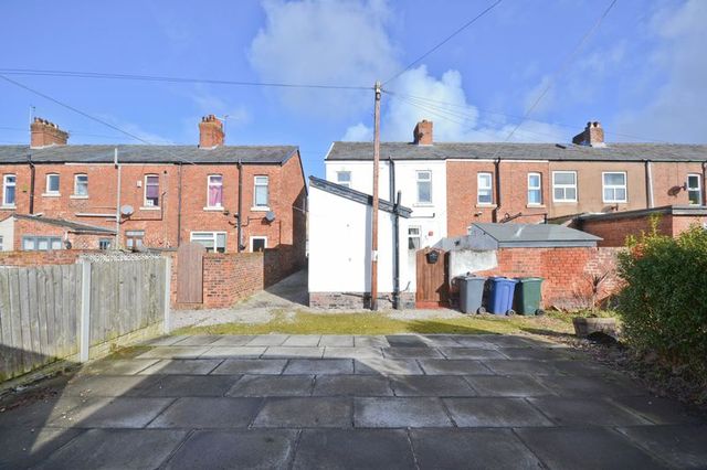  Image of 1 bedroom Flat to rent in Mart Lane Burscough Ormskirk L40 at Mart Lane Burscough Burscough Bridge, L40 0SD