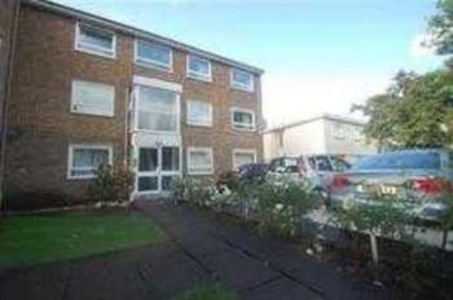  Image of 2 bedroom Apartment for sale in Pelham Road London SW19 at South Wimbledon, SW19 1NP