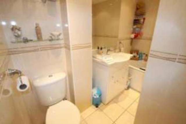  Image of 1 bedroom Flat for sale in Marywood Square Glasgow G41 at Strathbungo Glasgow Glasgow, G41 2BJ