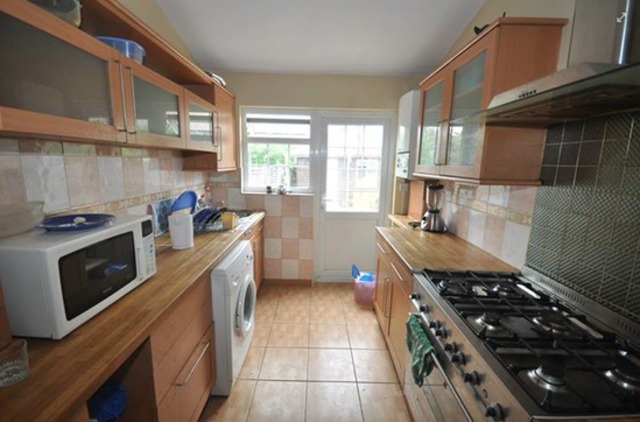  Image of 3 bedroom Terraced house to rent in Masterman Road London E6 at Masterman Road  London, E6 3NJ