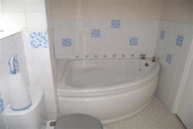  Image of 3 bedroom Detached house to rent in Matheson Road Southampton SO16 at Southampton, SO16 8GR