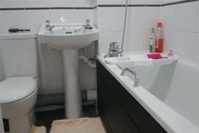  Image of 2 bedroom Detached house to rent in Medway Road Ferndown BH22 at Ferndown, BH22 8UU
