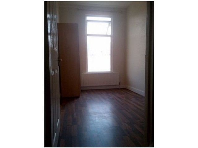  Image of 4 bedroom Terraced house to rent in Melbourne Road London E17 at Melbourne Road  Walthamstow, E17 6LR